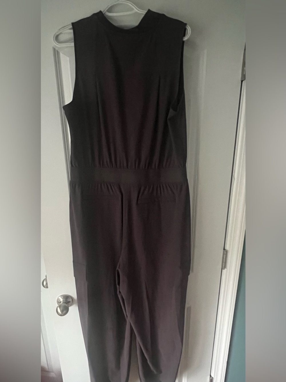 Athleta Sleeveless Brooklyn Jumpsuit in Eggplant Sz 14 - Picture 2 of 3